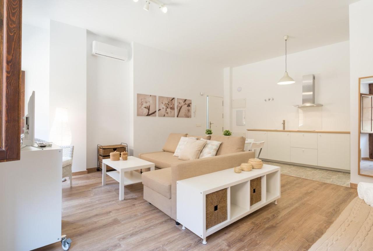 Апартаменты Santiago Premium Loft I Малага Экстерьер фото