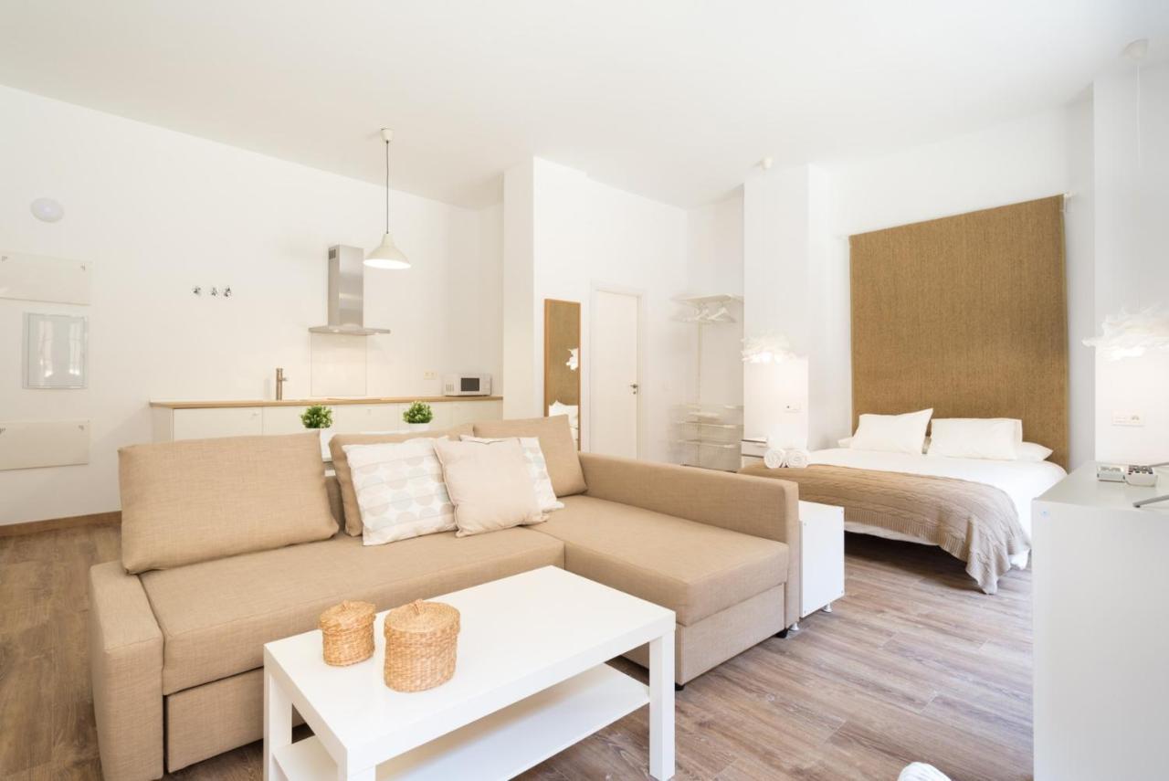 Апартаменты Santiago Premium Loft I Малага Экстерьер фото